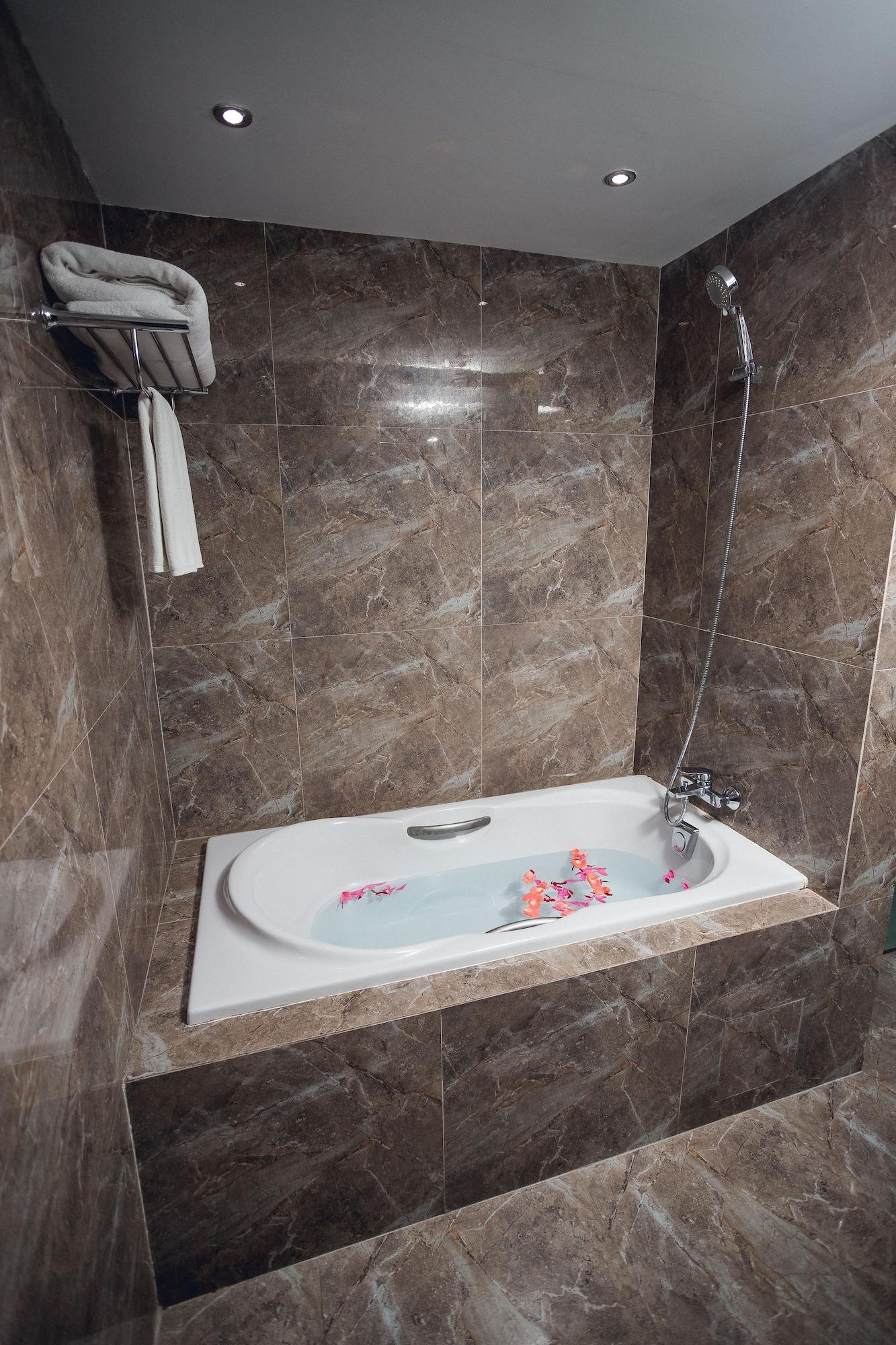 Elegant Hotel Pyi Thar Yar Rangun Kültér fotó