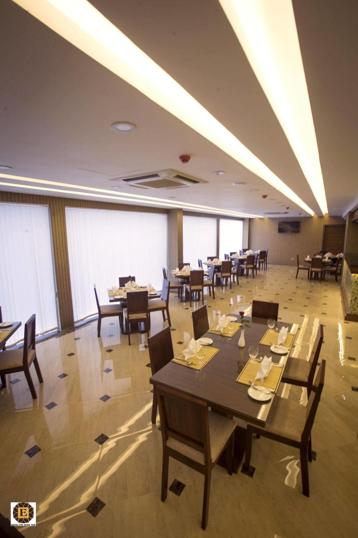 Elegant Hotel Pyi Thar Yar Rangun Kültér fotó