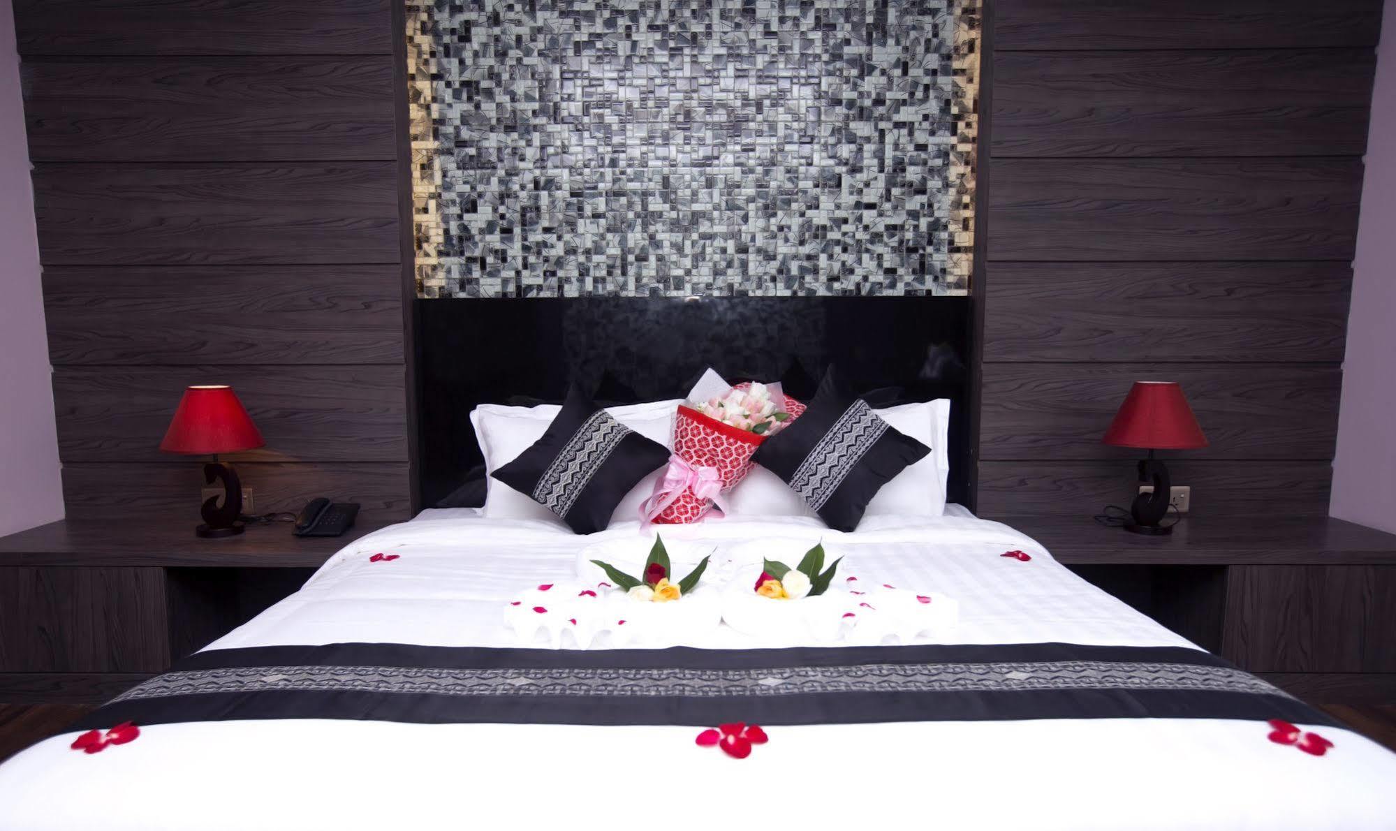 Elegant Hotel Pyi Thar Yar Rangun Kültér fotó