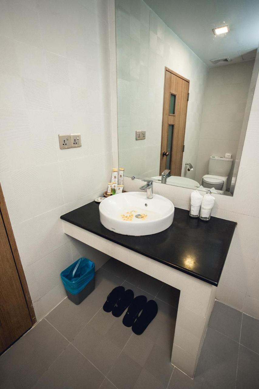 Elegant Hotel Pyi Thar Yar Rangun Kültér fotó