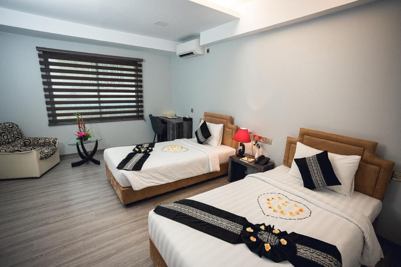 Elegant Hotel Pyi Thar Yar Rangun Kültér fotó